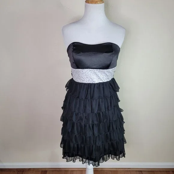 Ruby Rox Dresses | Ruby Rox Vintage Y2k Women's Strapless Dress Size 3 Black Ruffle Short Sequin | Color: Black/Silver | Size: 3j | Fernandolive's